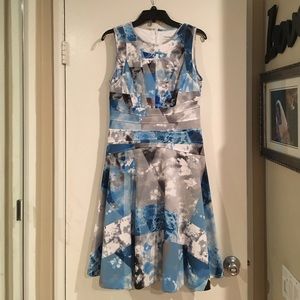 LIKE NEW Calvin Klein Scuba Print Full Dress